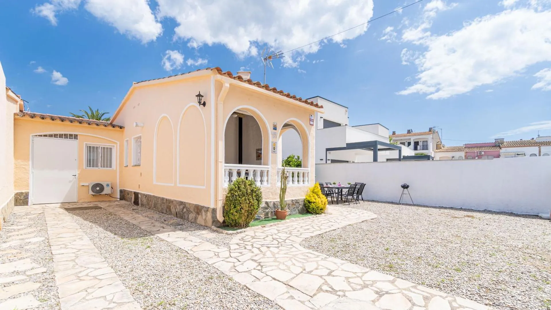 فيلا Apart-Rent Casa Alberes 0079 إمبوريابرافا فيلة